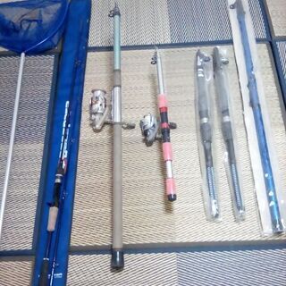 新品、中古　釣り竿６本とタモ