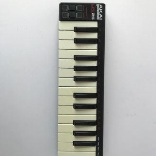 AKAI LPK25 MIDIキーボード25鍵盤の画像