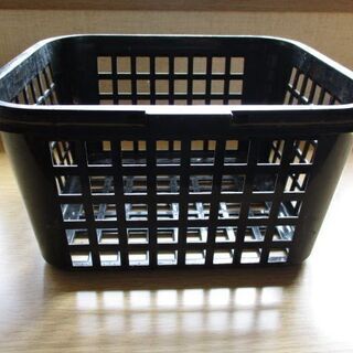 カゴ 入れ物の画像