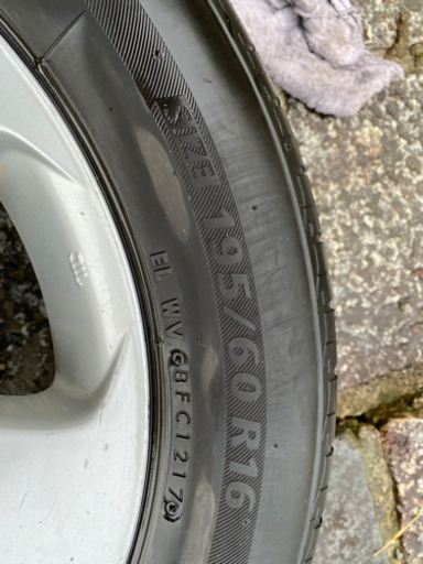 夏用タイヤ 日産純正アルミホイール付き　195/60/R16