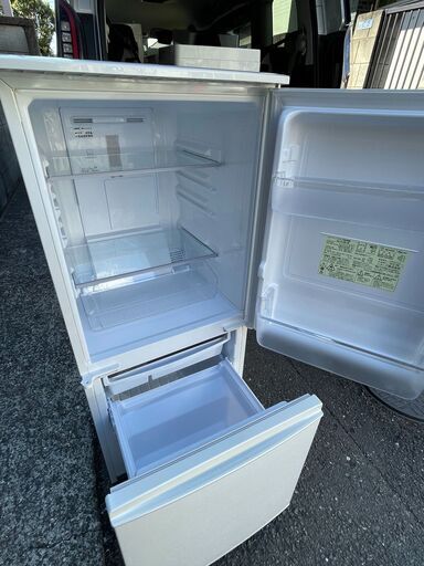 ■都内近郊無料で配送、設置いたします■2018年製　つけかえどっちもドア　冷蔵庫　シャープ　SJ-D14D-W■SHA01