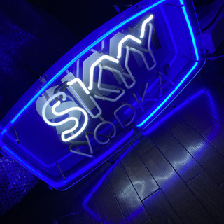 お譲りします。　SKYY VODKA スカイウォッカ　ネオン　ネオン管