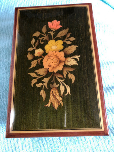 オルゴール付きジュエリーケース