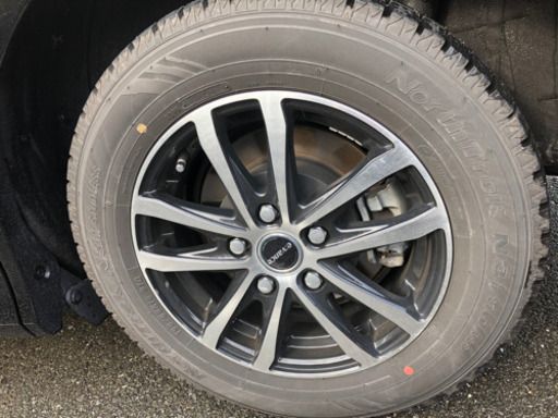 スタッドレスタイヤ・195/65R15