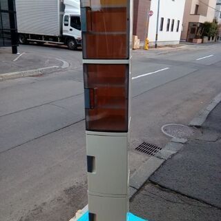 四段キャビネット 隙間収納