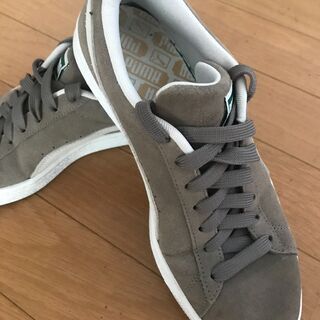PUMA スウェードクラシック スニーカー　26cmの画像