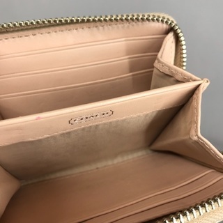 COACH コーチ オプティカルシグネチャー エルメスベージュレザー ラウンドファスナー コンパクト折財布 の画像