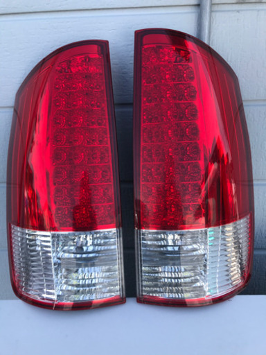 60系 ノア、ヴォクシー 社外 LED テールランプ