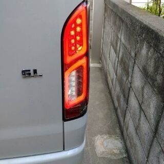 200系ハイエーステールランプ