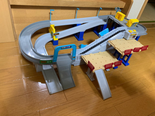 トミカ　おもちゃ