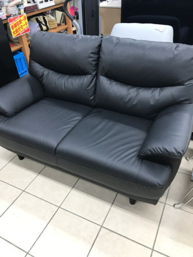 オシャレなブラックレザー調！2人掛け ソファ