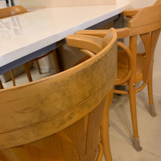 ダイニングテーブル　椅子4個の画像