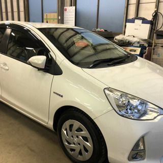 車検長いアクア Ｇグレード ナビ付き ホワイト