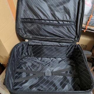 キャリーバックの画像