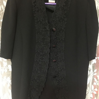 スカートスーツ大きいサイズ（決まりました、多数問い合わせありがと...