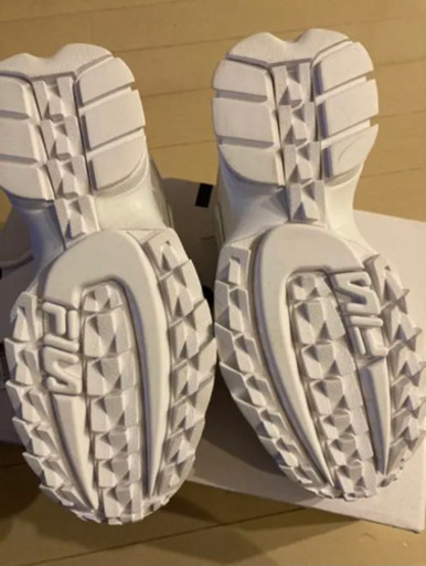 FILA DISRUPTOR2 ディスラプター　新品23cm