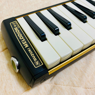 【ほぼ新品】鍵盤ハーモニカ スズキ メロディオン