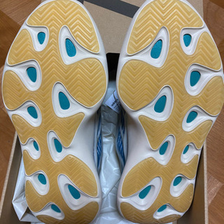 adidas originals YEEZY BOOST 700 V3
