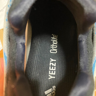 adidas originals YEEZY BOOST 700 V3の画像