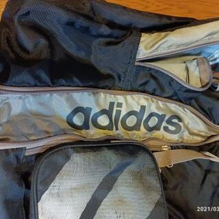 adidas 大きなリュックサックの画像
