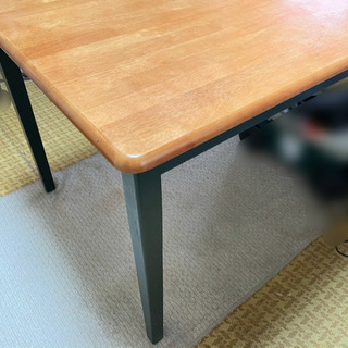お値下げしました。ダイニングテーブル　使ってください！