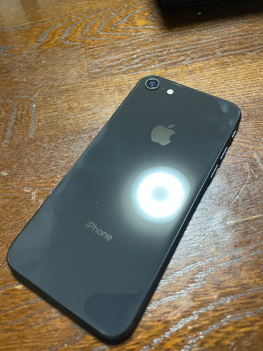 iPhone8 中古　SIMなし
