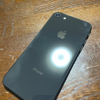 iPhone8 中古　SIMなし