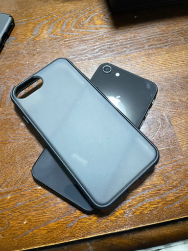 iPhone8 中古　SIMなし