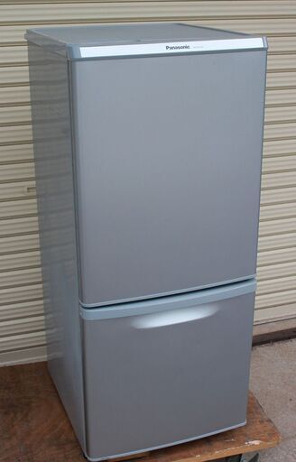 ★Panasonic 138L 2ドア LED照明 カテキン抗菌・脱臭フィルター!! 耐熱テーブル冷蔵庫【NR-B145W-S