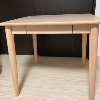 新品 美品 ダイニングテーブル ナチュラルホワイト ベルメゾン 70×75