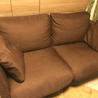 2人掛け用　ソファー　使用2年美品　4／4迄なら引き取りいつでも可能の画像