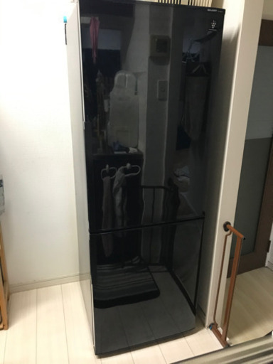お取引先決まりました。日にち限定のため格安で 冷蔵庫 シャープ 270L 2013年製