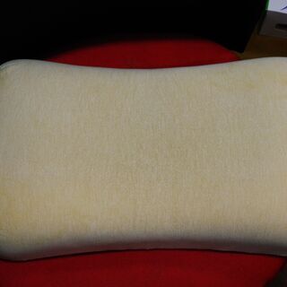 中古並品　低反発まくら