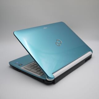 富士通 Corei3 HDD640GB Webカメラ搭載 ノートパソコン