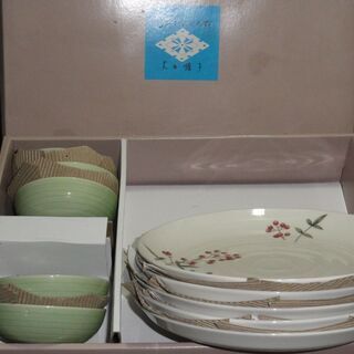 ★新品 未使用品　箱入　大内順子　ＪＵＮＫＯ ＯＵＣＨＩ　とんかつ揃　　おもてなしの器　 5客セット　大皿5枚　小鉢5枚　　＋　銘柄不明　大皿10枚　小鉢10枚　　　　　　　の画像