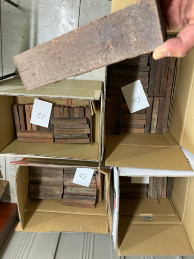 【お引き取りご相談中】激安　DIY 海外輸入品　レンガ&タイル　まとめて出品　外構工事の素材やガーデニングにいかがですか♪