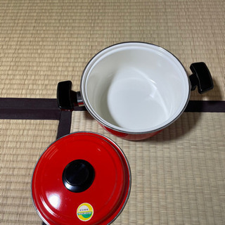 ホーロー　　なべ