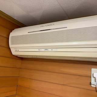 [99年製エアコン]電源入りません。4/30に無料で取り外し、回...