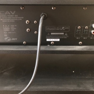 スピーカー付きテレビ台の画像