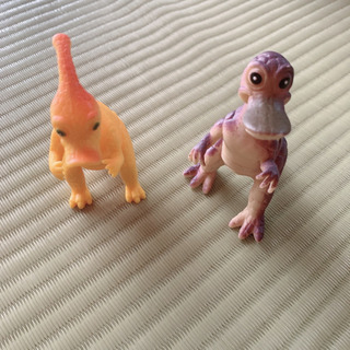 恐竜？セットあげます