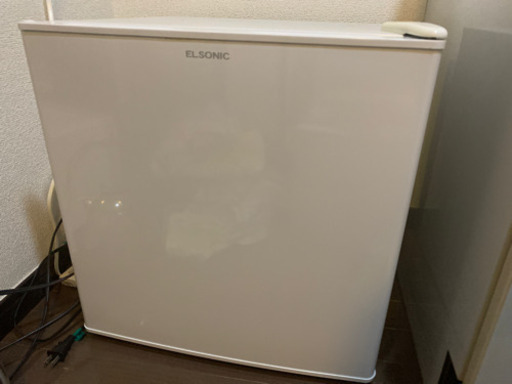 冷蔵庫　46L  ELSONIC