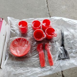 バーベキューコンロ・食器付きの画像