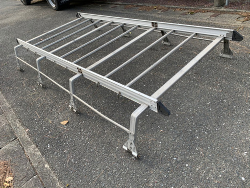 値下げ　ハイエース２００系ルーフキャリア