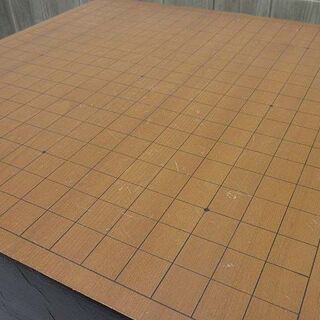 ss1560　中古　足付き碁盤＆碁石セット　6寸　天然木　高級木目　脚付　足つき　重厚　囲碁　ヴィンテージレトロ　ボードゲーム　五目並べ　カバー付きの画像