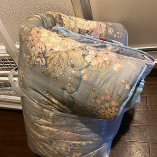 ベット　座卓　敷布団の画像