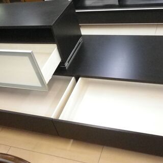 ボーコンセプト 幅218×奥行60×高さ30～71cm 黒 ブラック テレビ台 ローボード 棚 収納 ウッド 木製 サイドボード シック モダン コンテンポラリー 札幌 厚別店の画像