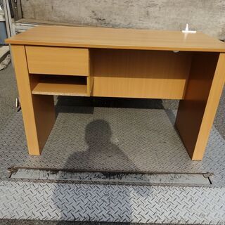 【お買い上げありがとうございました】机　キズあり　サイズ約120...