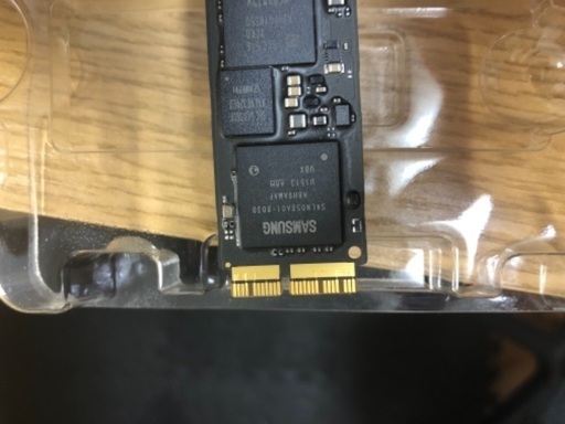 Apple純正　Macbook 　Pro　PCle SSD 250GB超高速版　Samsung製　２５６GB 91%寿命残り