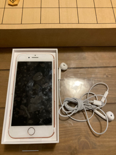 受渡予定者決定　iPhone7 32GB 未使用です　傷なし