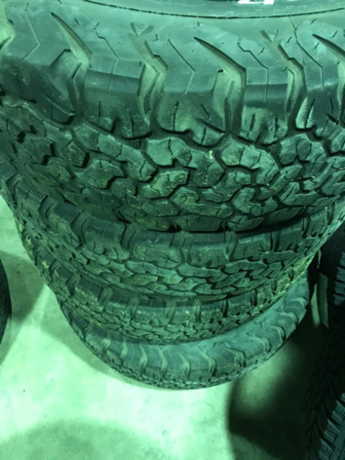 BF Goodrich All-Terrain T/A KO2  235/70R16 引き取り限定
